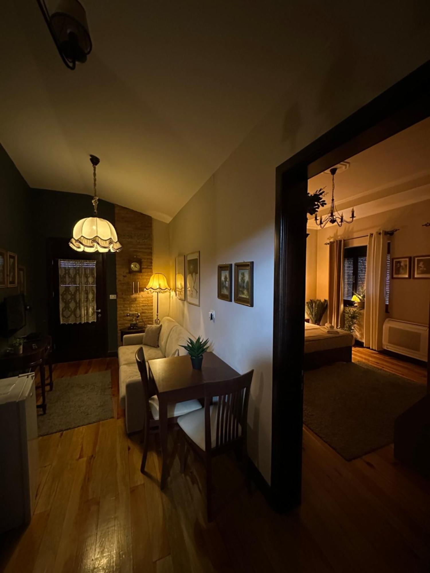 Villa Elezi 2 Korce Extérieur photo